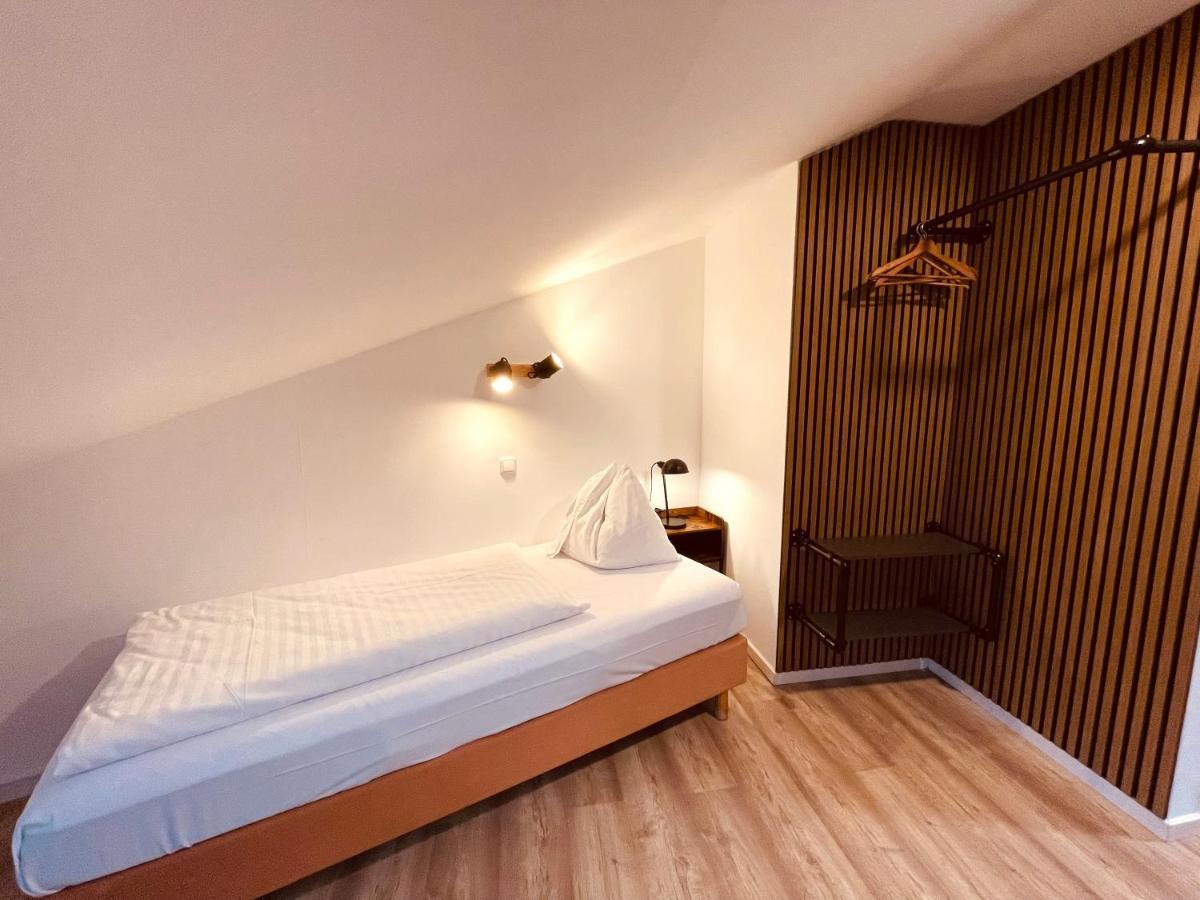 Gaestehaus Am Stadtpark Vöcklabruck Esterno foto
